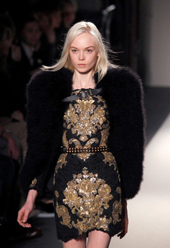 Illustration for article titled Balmain Has The Midas Touch!